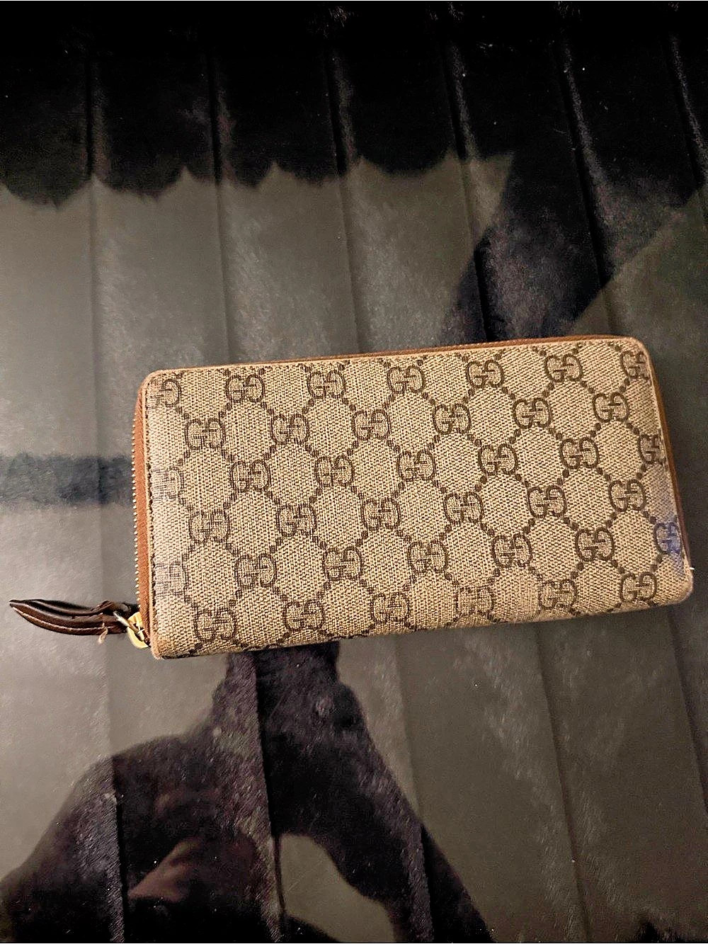 Gucci GG Supreme Zip Around Wallet in Brown